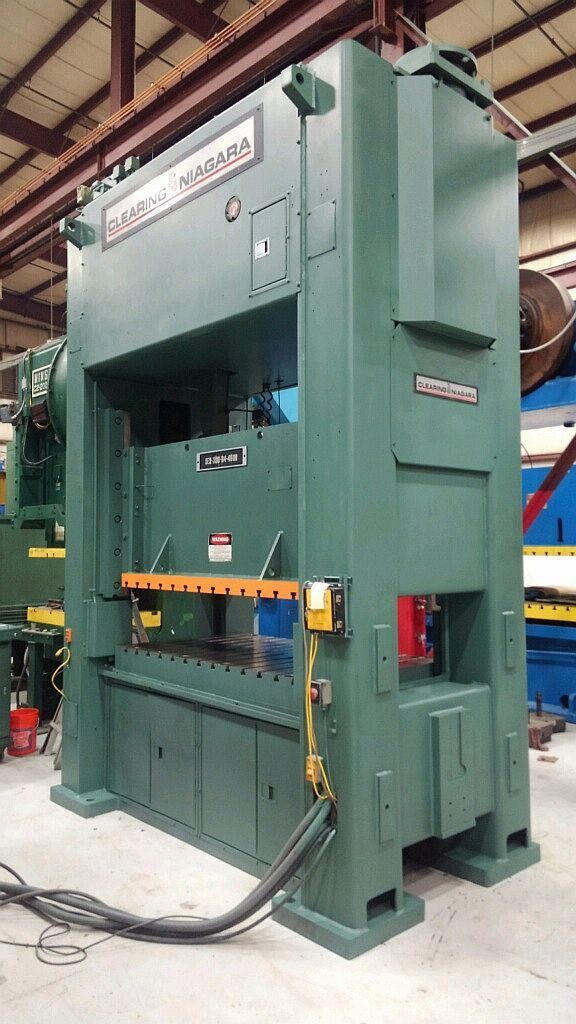 1992 CLEARING NIAGARA SE2-300-84-48UH Straight Side Mechanical Stamping Presses | Rygate LLC